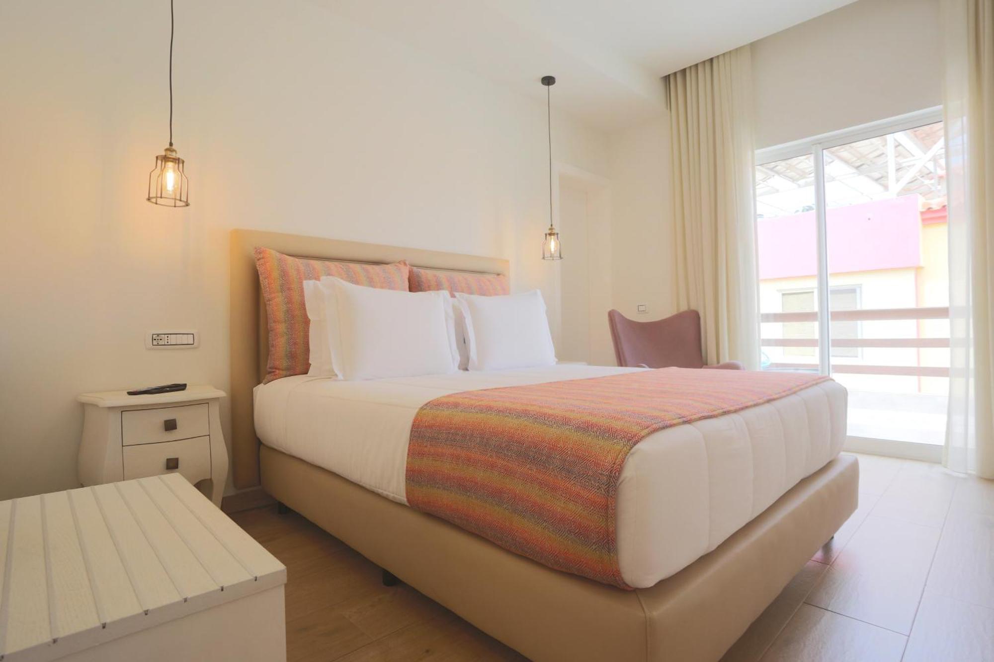 Santa Cruz Boutique Hotel Минделу Экстерьер фото